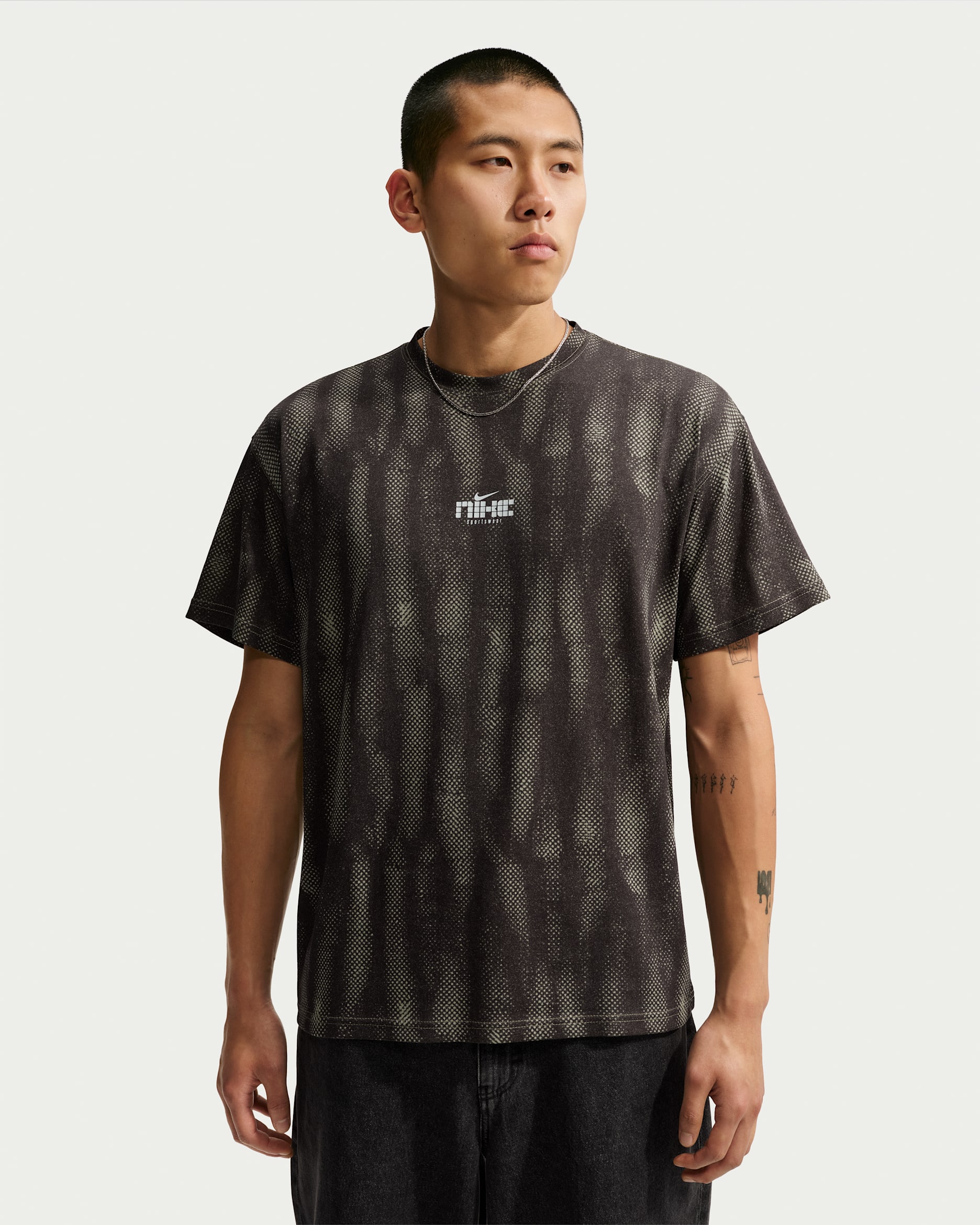 Nike Sportswear T-Shirt. Nike ID